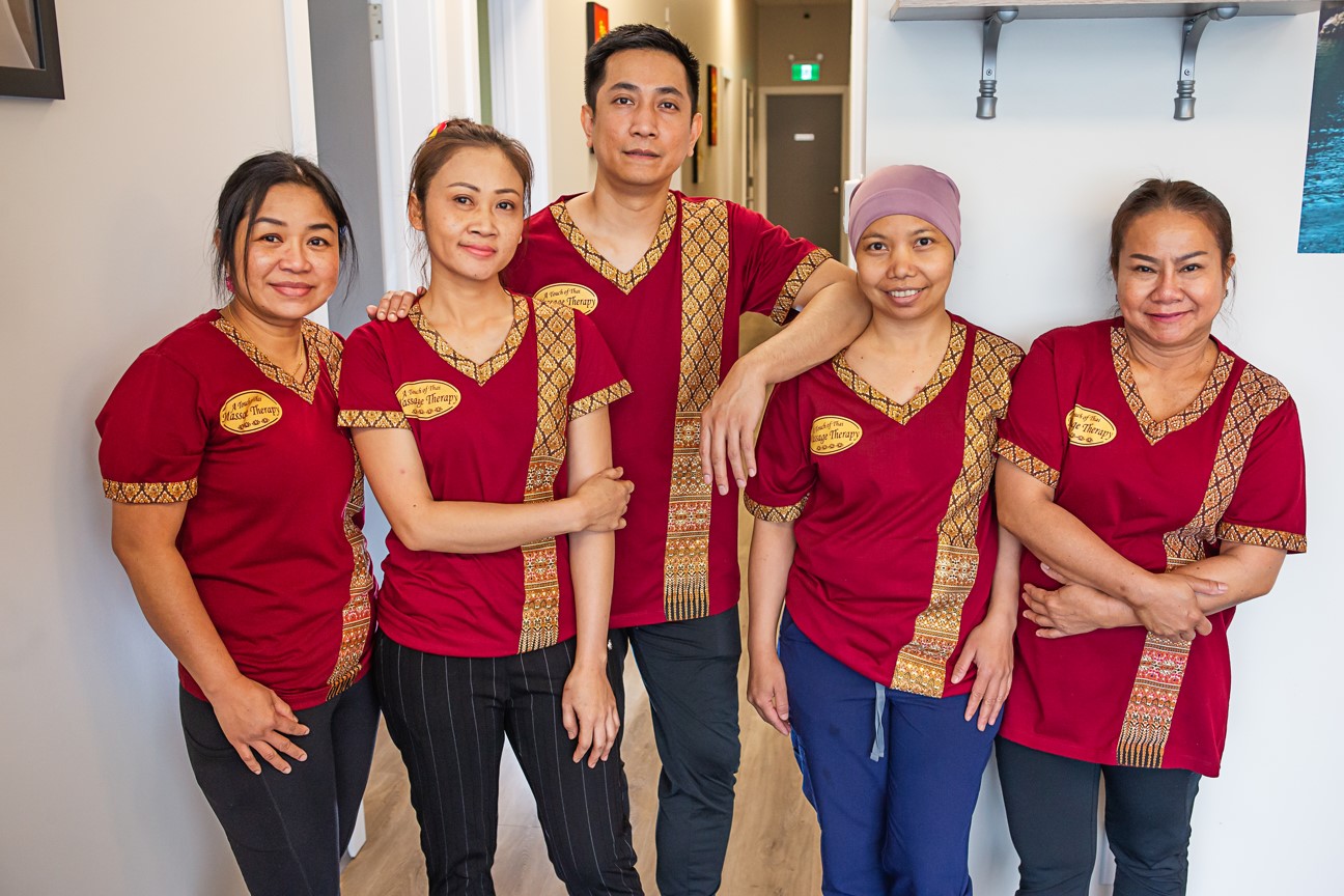 a touch of thai massage team photo